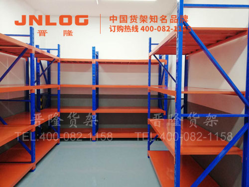 <b>什么樣的倉儲(chǔ)貨架適合電子工廠</b>