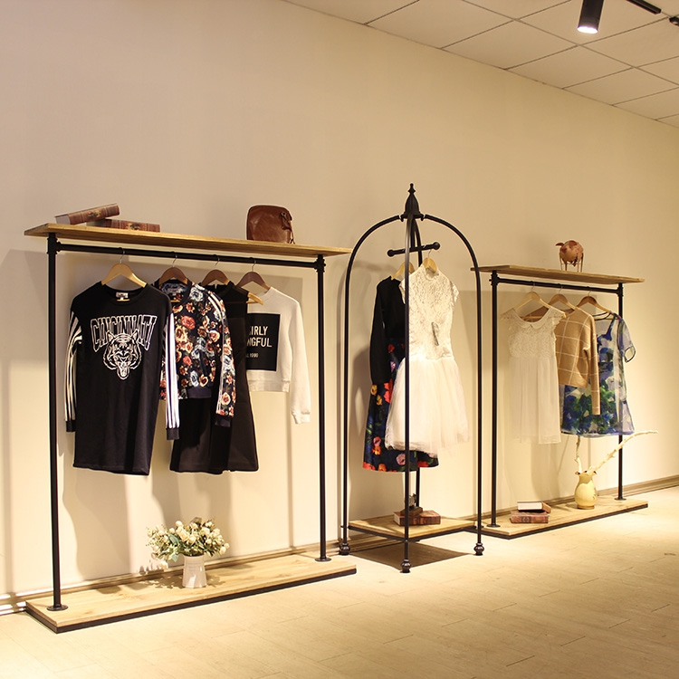<b>長時(shí)間不變色 服裝展示柜的那些秘密</b>