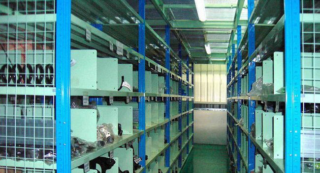 <b>上海貨架廠：汽配4店貨架的4個(gè)特點(diǎn)</b>